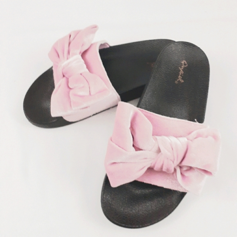 Qupid Women's Pink Velour Bow Tie Slippers Sz 7